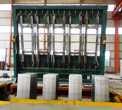 Ingot melting furnace